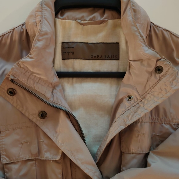 Light Raincoat - Picture 7 of 10